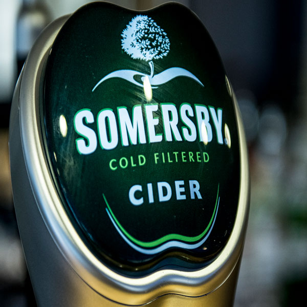 STRONG COFFEE & COLD BEVERAGES